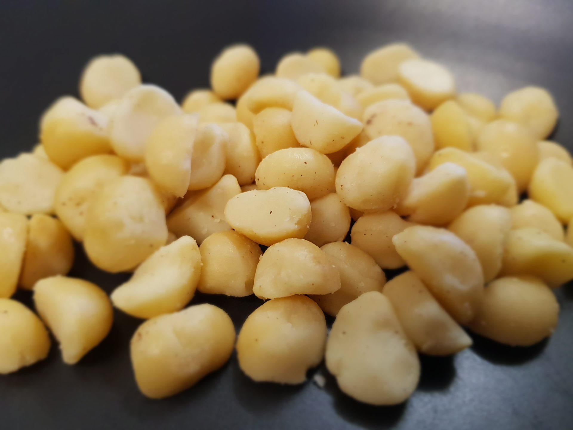 Raw Macadamias Style 4L, 11.34kg
