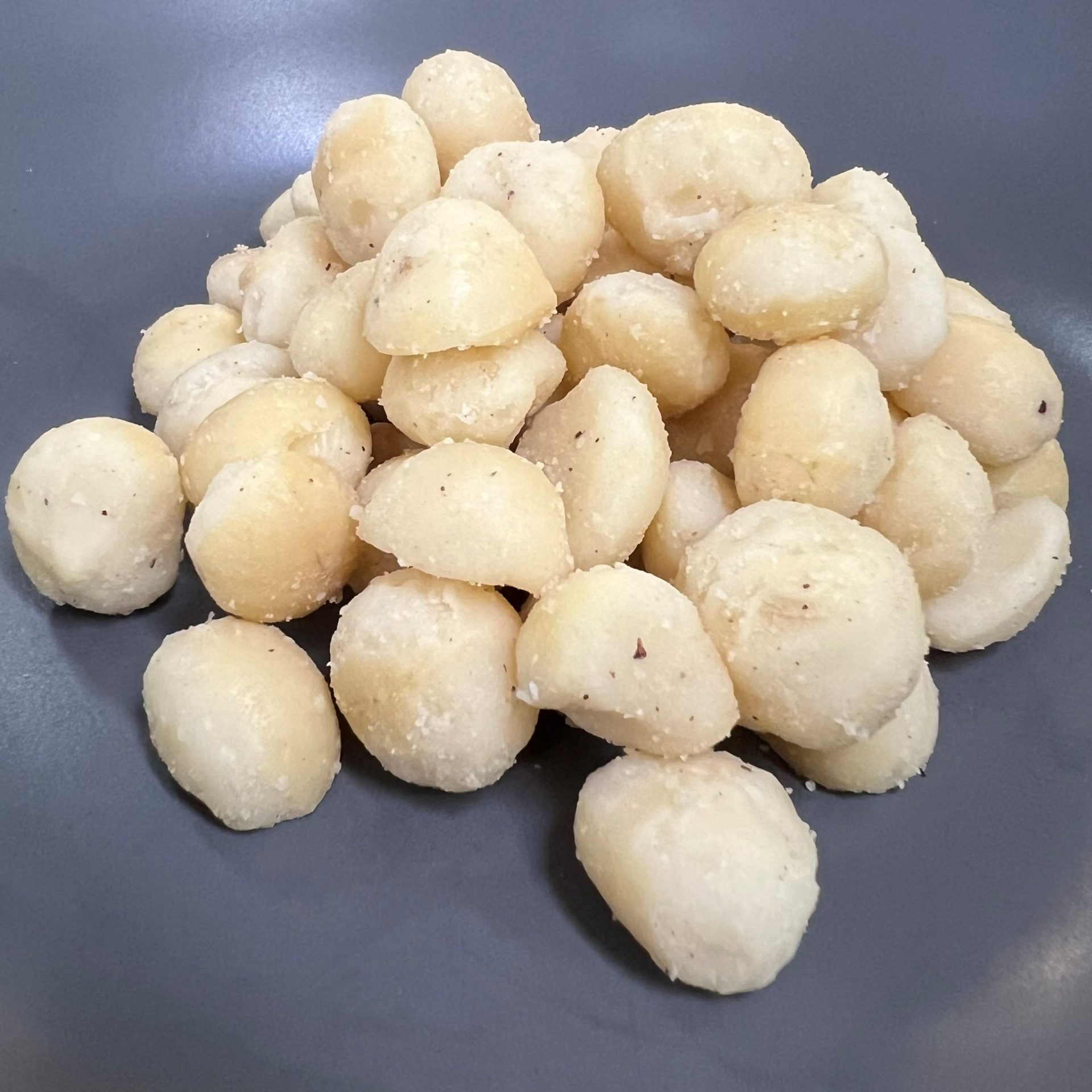 RAW MACADAMIAS STYLE 2A COMMERCIAL - 11.34KG