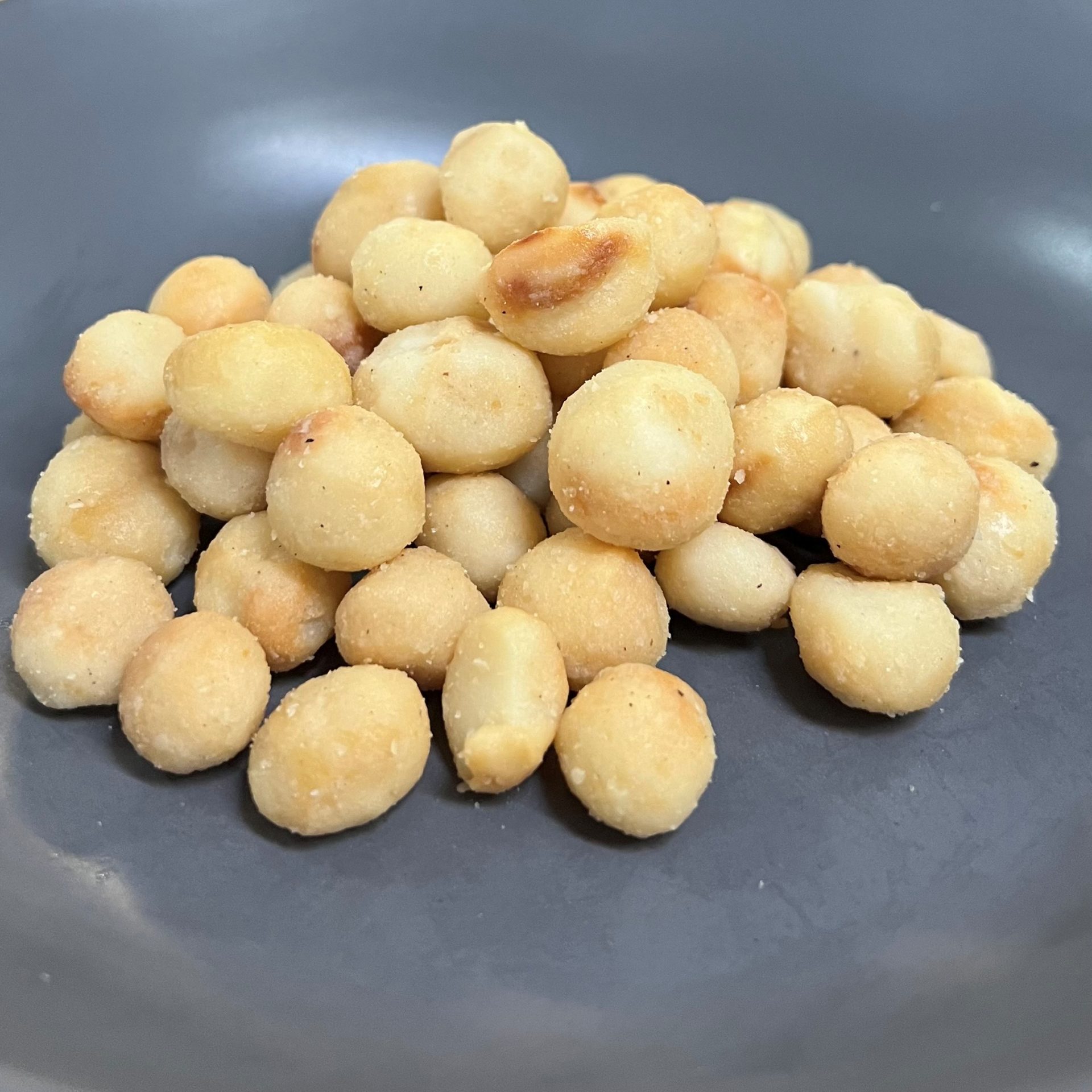 Roasted Salted Macadamias Style 2A Factory Seconds - 11.34kg